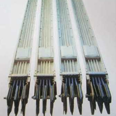 CFW-2A高強(qiáng)度封閉型母線槽